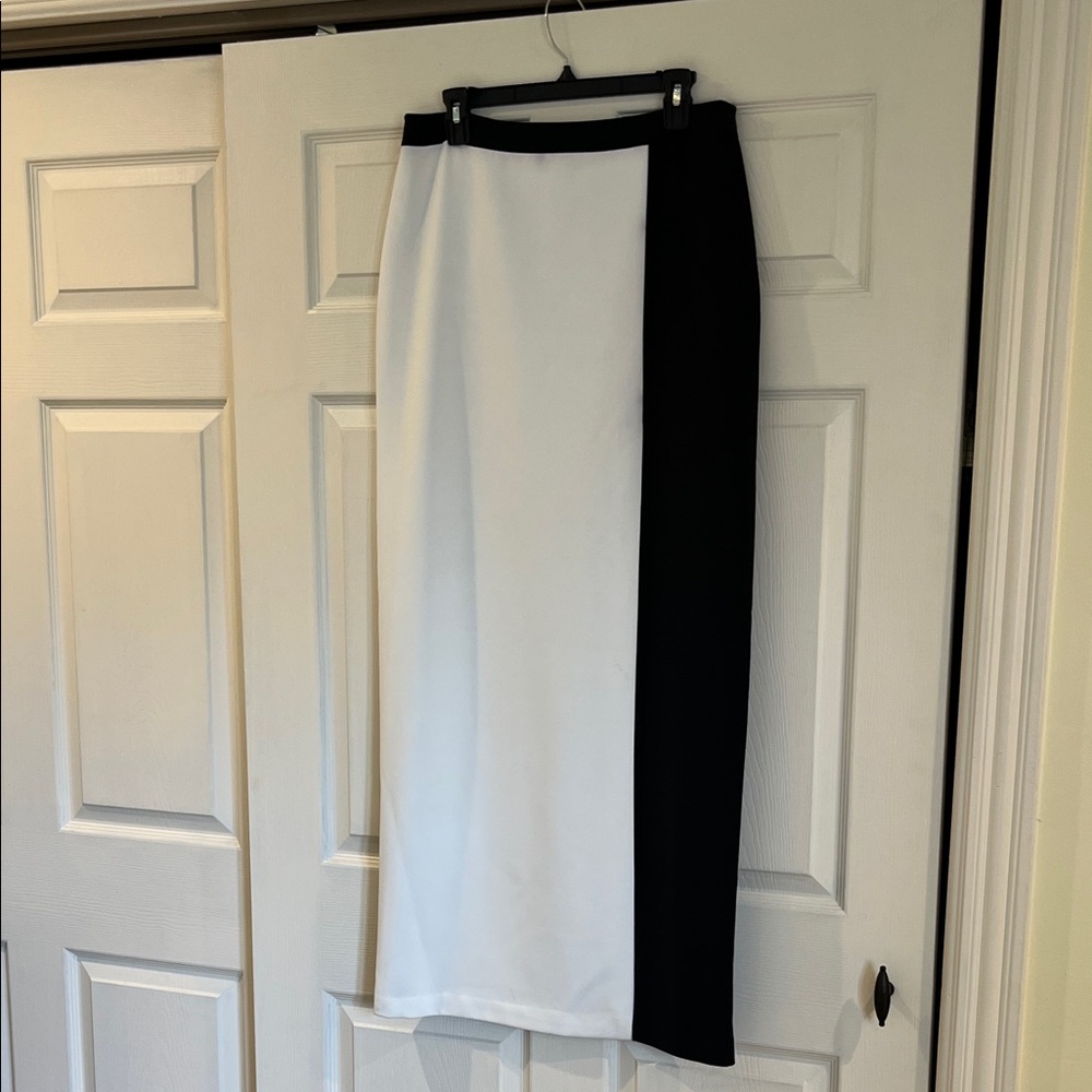 Badgley Mischka Black and White Long Pencil Skirt Size 12